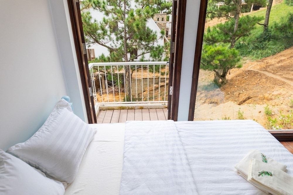An Nhiên Villa Deluxe Room, Mountain View 16