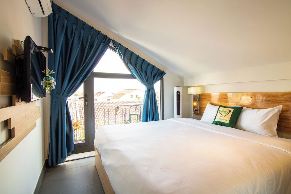 Loft Studio with City View