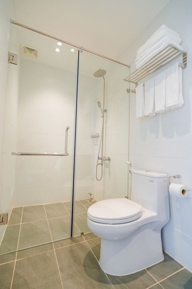 CHUONG DUONG HOTEL Family Suite 4