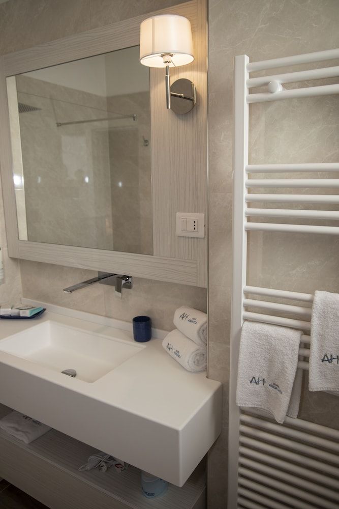 Hotel Adriatico Double Room 4