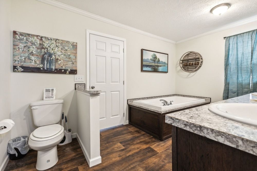 Sunsets & Serenity: Port Clinton Waterfront Stay 3 Bedroom Home House, 3 Bedrooms 11