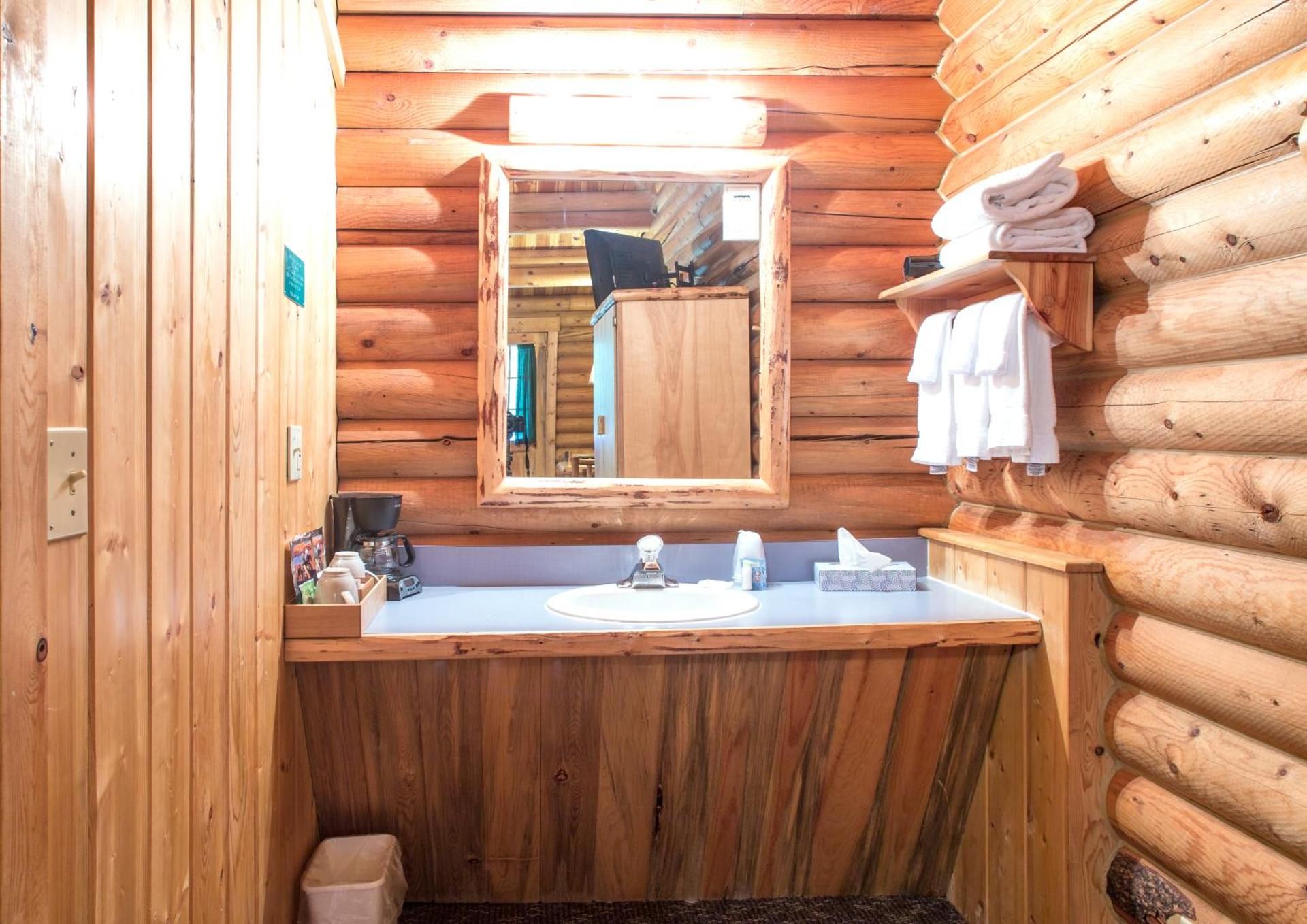Aspen Suite King- Accessible