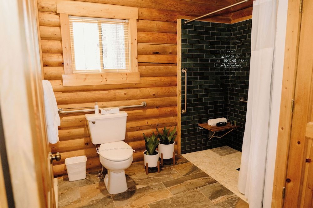 North Forty Resort Premium Cabin, Multiple Beds, Mobility Accessible, Garden View 4