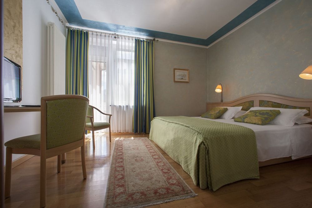 Hotel Luis Standard Room 2