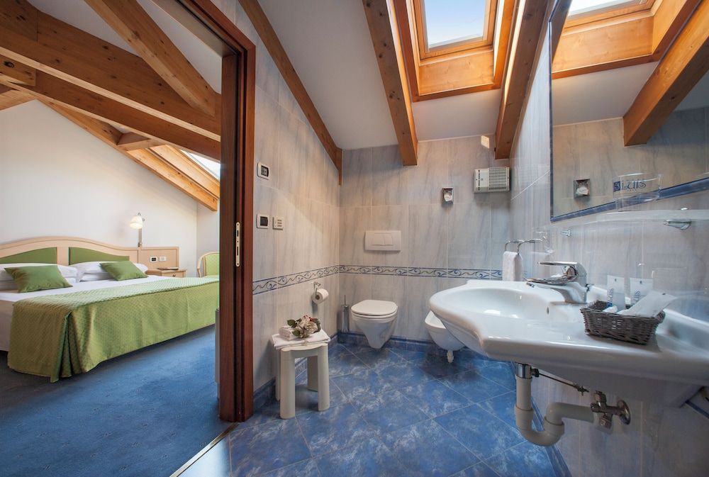 Hotel Luis Superior Room 6