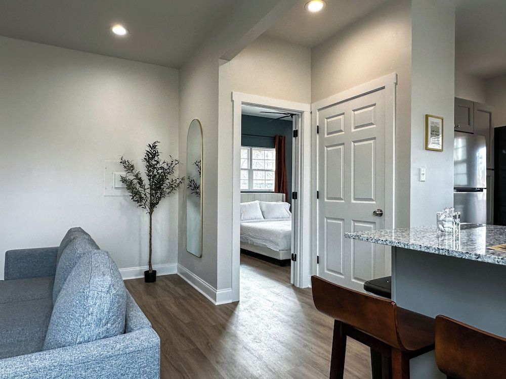 StayAE - Flamingo House Apartment 4