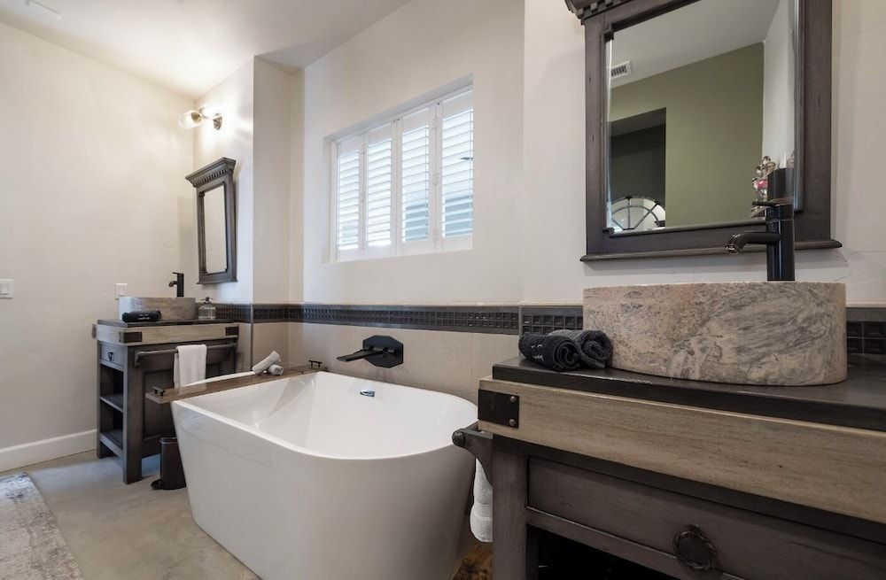 Domaine Chardonnay Vineyard Suite 13