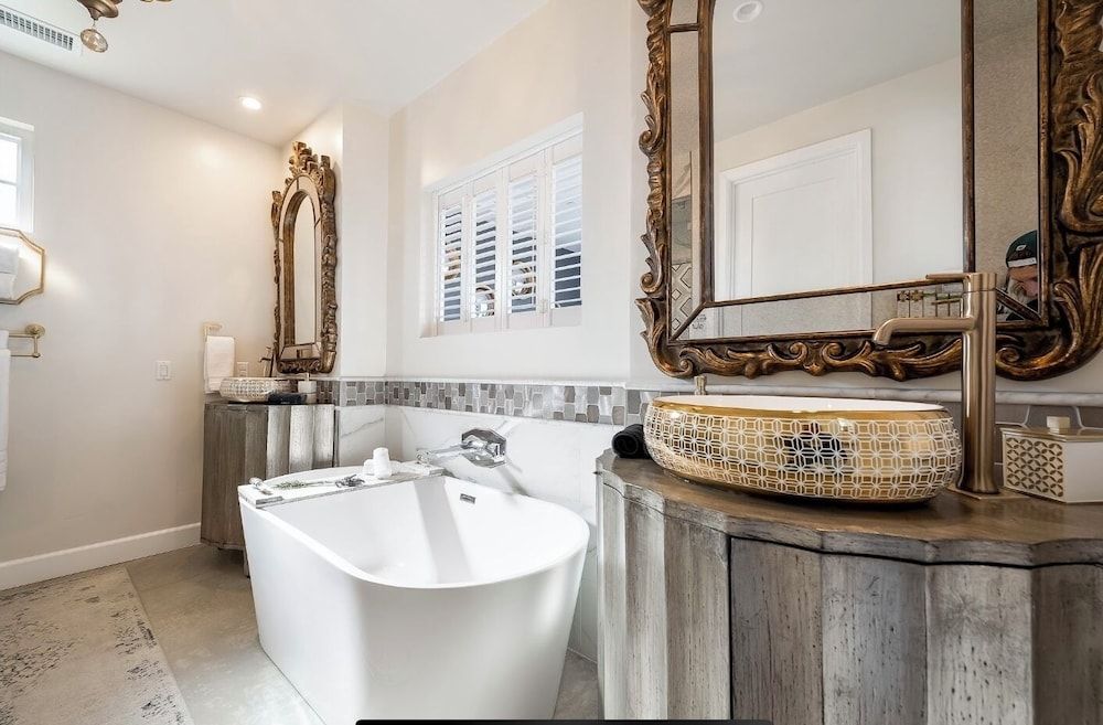 Domaine Chardonnay Chapel Suite 8