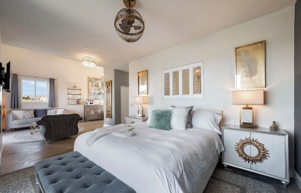 Domaine Chardonnay Chapel Suite 2