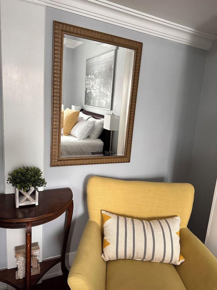 The Ellis Inn Basic Double Room, 1 Queen Bed, Garden View 9