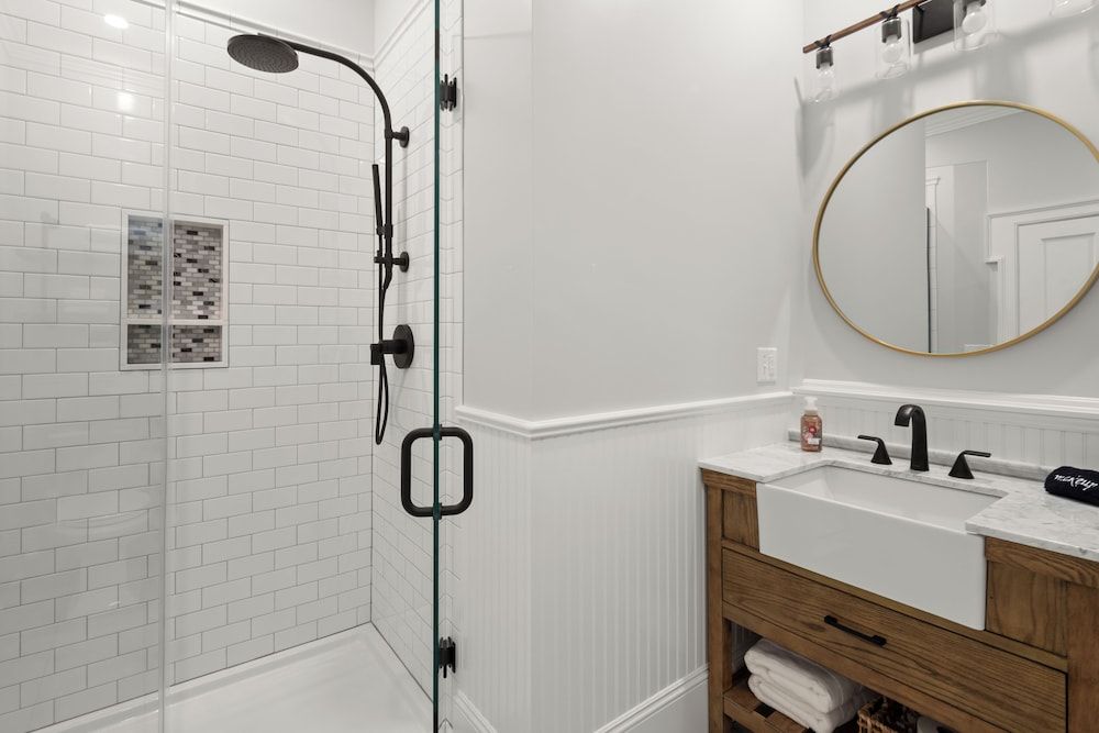 The Ellis Inn Superior Double Room, 1 King Bed, Balcony, Garden View 6