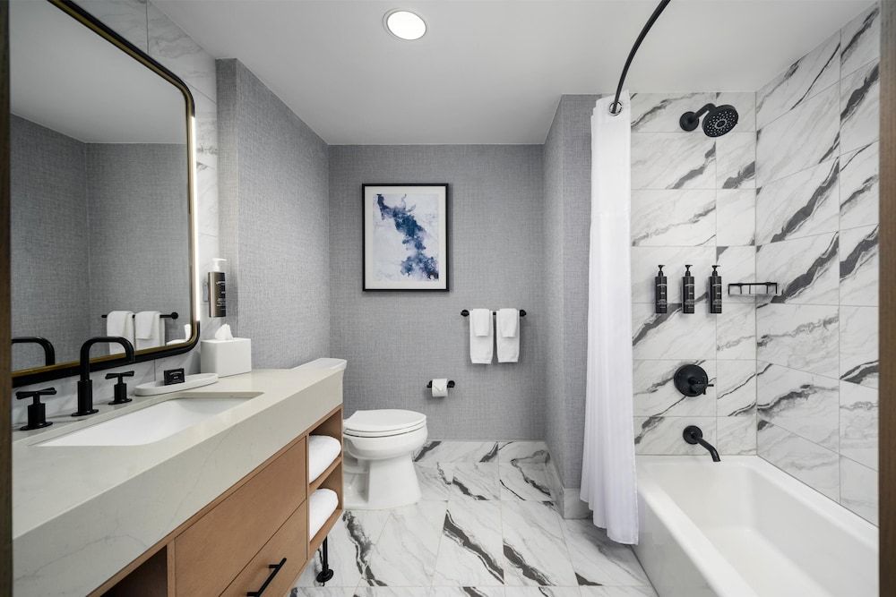 The Nobleman Fort Worth, Tapestry Collection By Hilton Room, 2 Queen Beds, Accessible (Hearing) 2