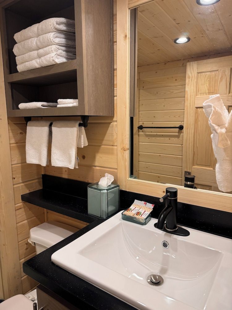 Arches Hut Family Cabin, 2 Bedrooms, Non Smoking, Patio 2