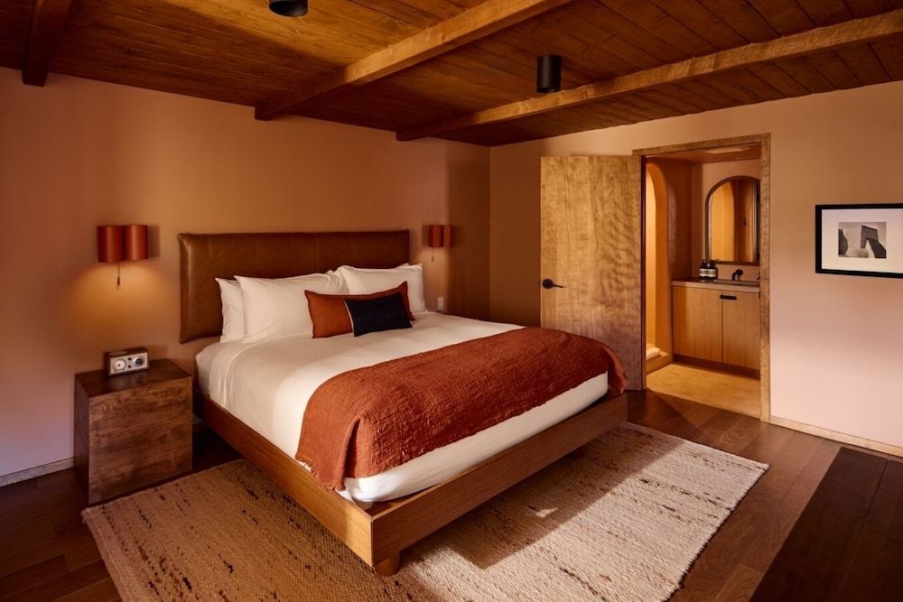 Luxury Suite, Mountain View