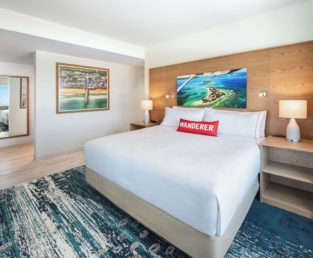 Compass Hotel Flagler Beach Suite, 1 King Bed with Sofa bed, Balcony, Ocean View