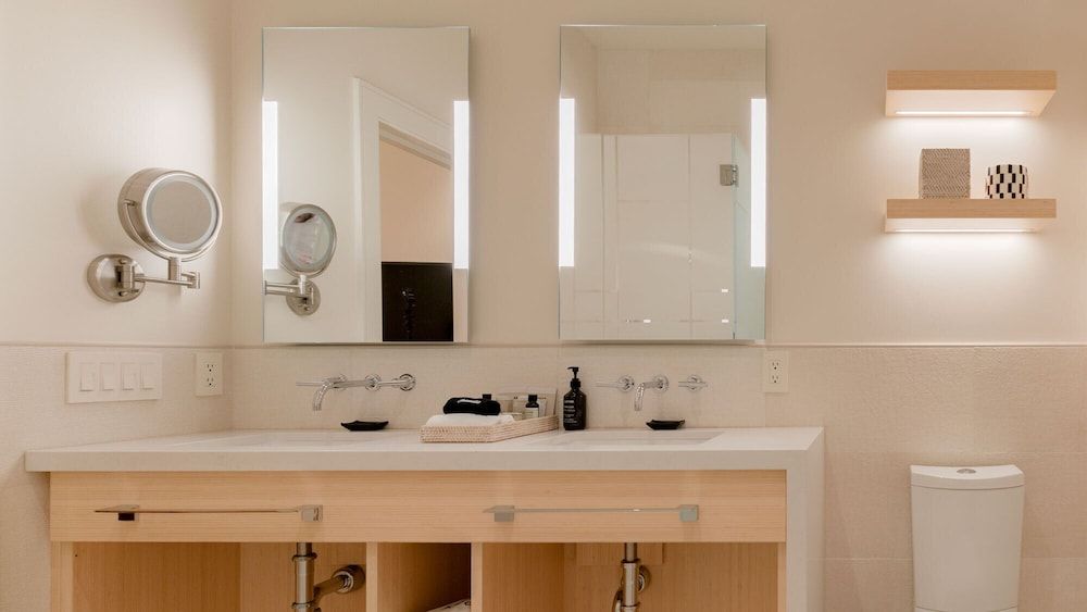 Okaeri Calistoga Deluxe Suite 5