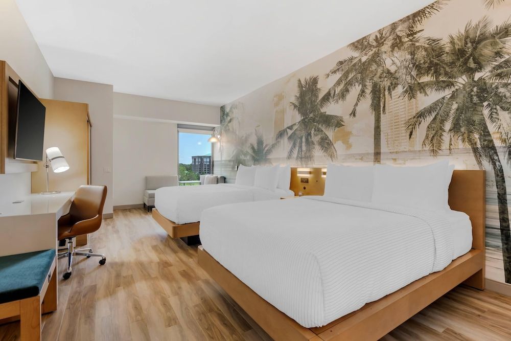 Room, 2 Queen Beds, Accessible, Non Smoking (Roll-In Shower)
