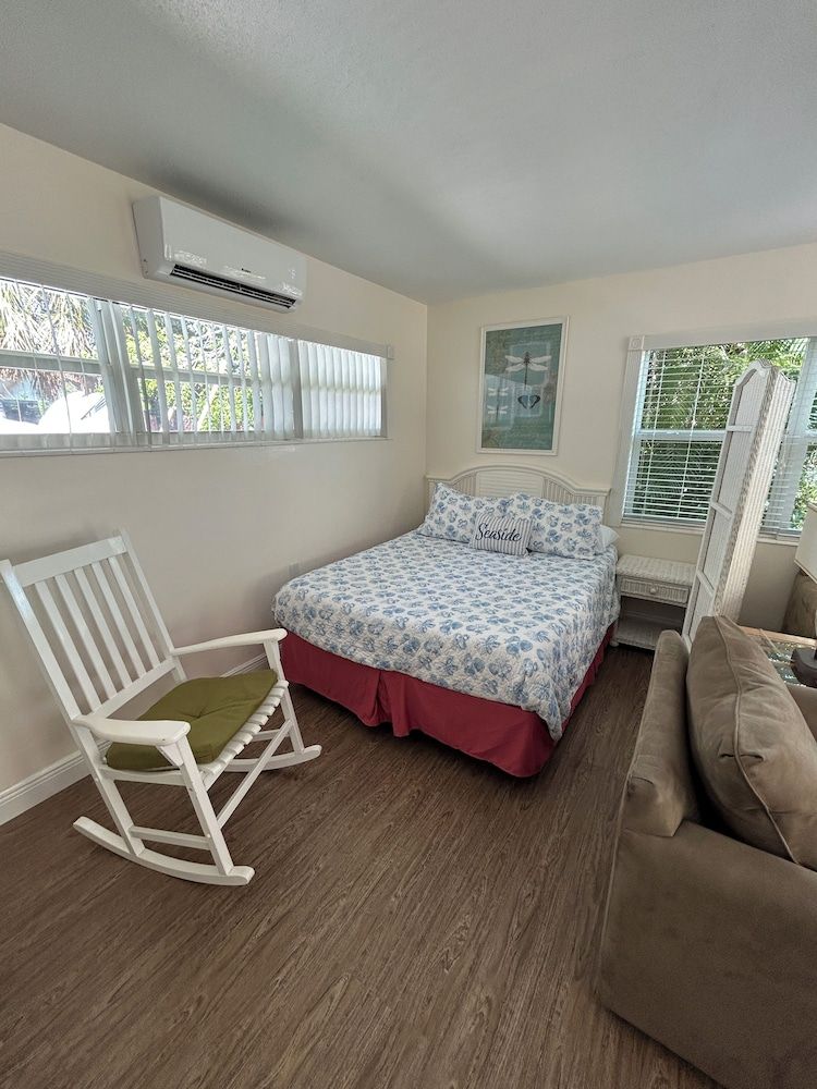Bahama Beach Club Pompano Deluxe Studio, 1 Queen Bed with Sofa bed, Resort View, Beachfront