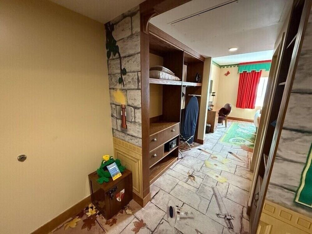 Legoland Florida Hotel Kingdom Theme 5