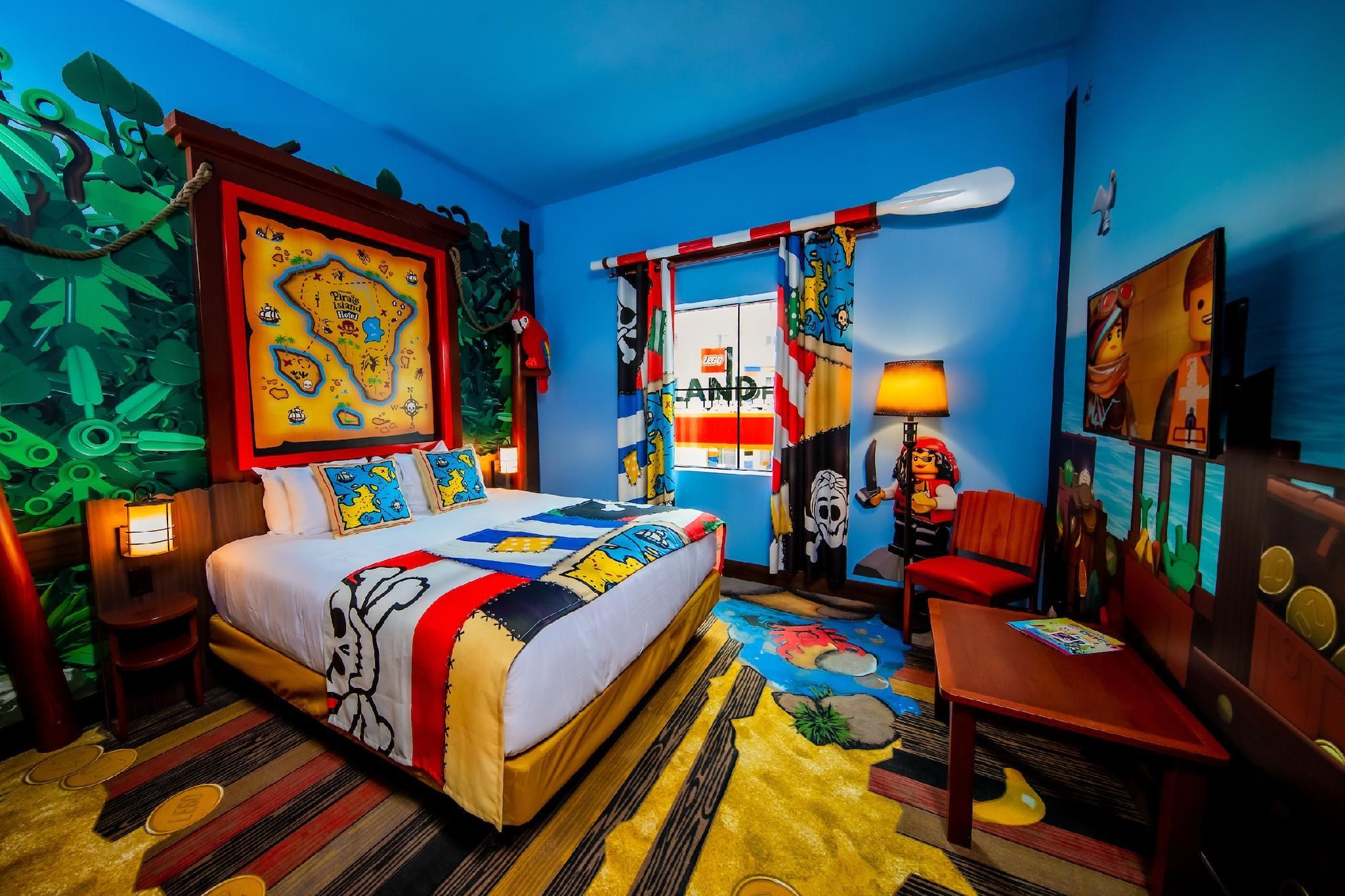 LEGOLAND Pirate Island Hotel Pirate Themed Room