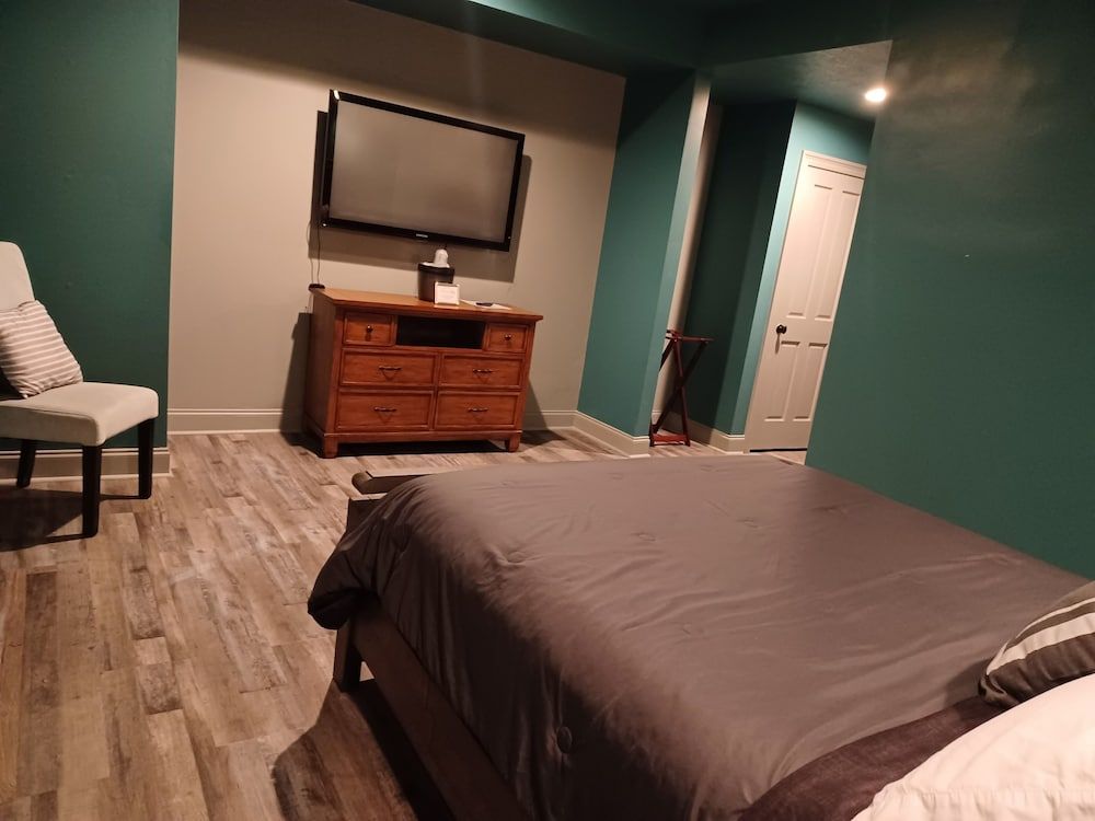 Natchez Manor Bed & Breakfast Berry Room 2