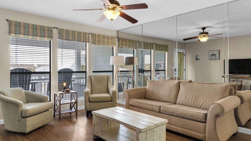 Condo, Multiple Beds, Balcony, Partial Ocean View (Southwinds I-14)