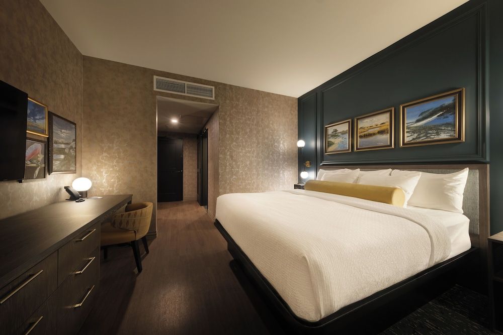 OS Hotel Junior Room, 1 King Bed, Non Smoking, City View