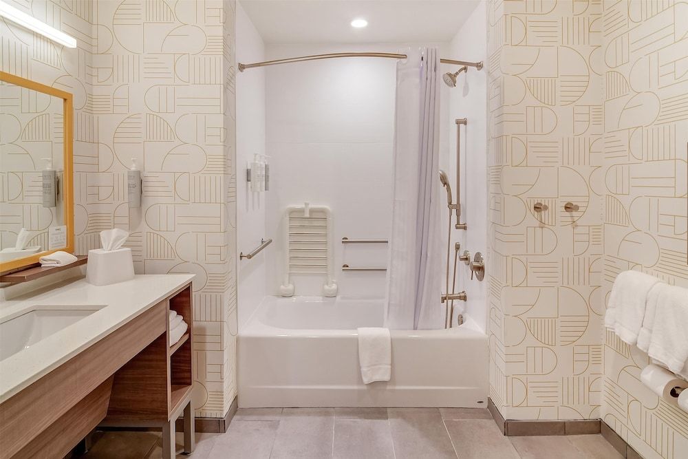 Home2 Suites By Hilton Crestview I-10 Studio, 2 Queen Beds, Accessible, Bathtub (Mobility & Hearing) 3