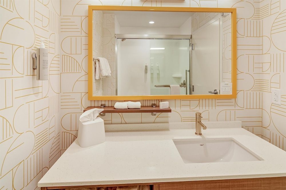 Home2 Suites By Hilton Crestview I-10 Suite, 1 King Bed, Accessible (Hearing) 2