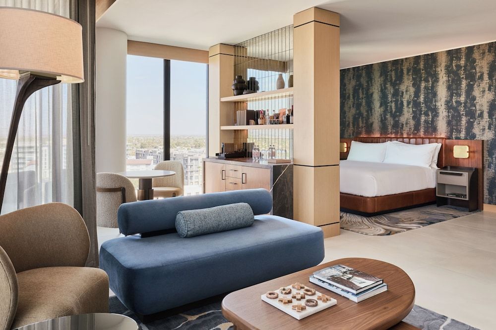 The REMI, Scottsdale, Autograph Collection Studio, 1 King Bed, Balcony