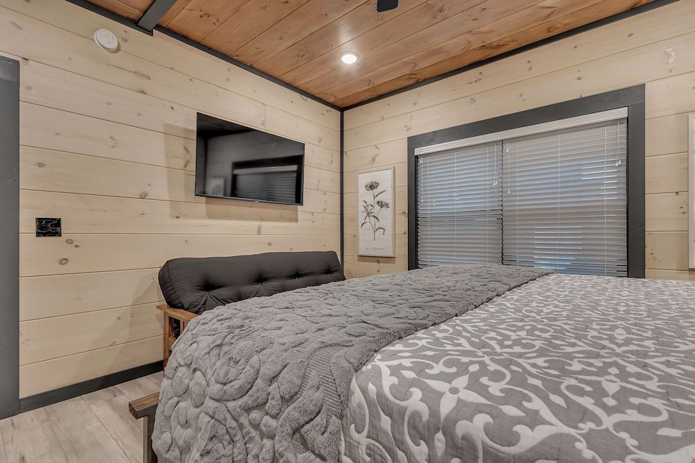 Smith Creek Resort Executive Cabin, 5 Bedrooms, Terrace, Mountain View (Private RoofTop Lounge) 8