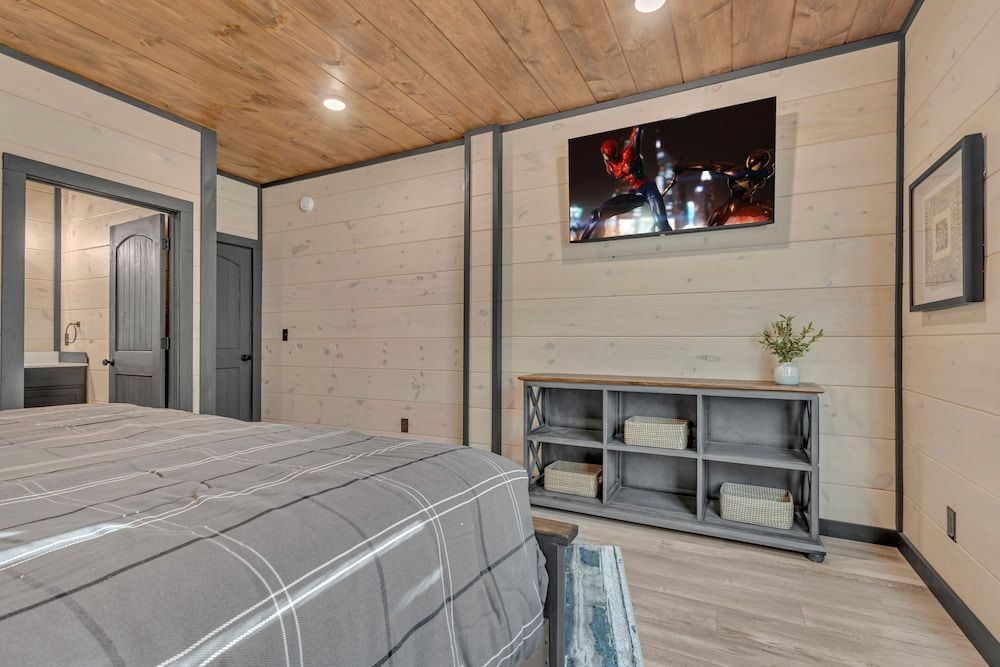 Smith Creek Resort Luxury Cabin, 5 Bedrooms, Private Pool, Mountain View 10