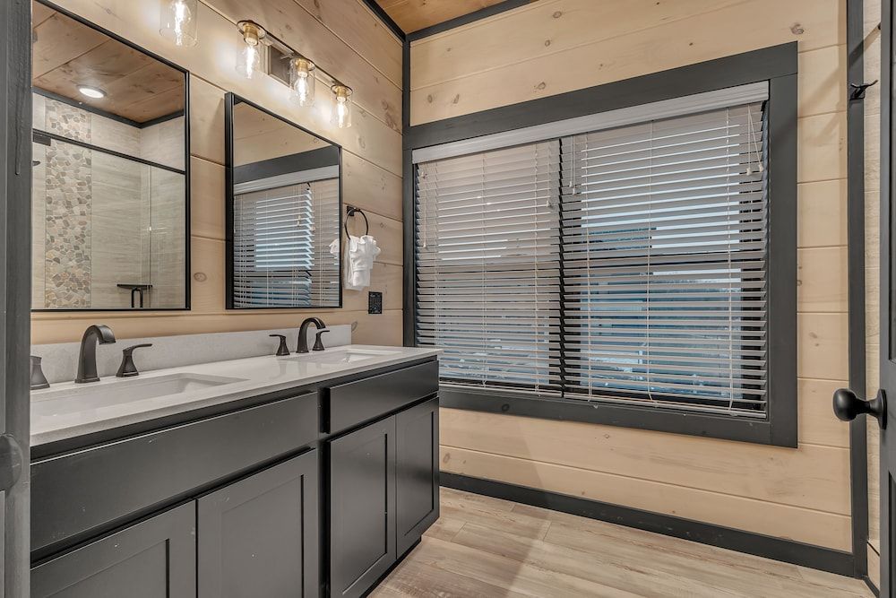 Smith Creek Resort Executive Cabin, 5 Bedrooms, Terrace, Mountain View (Private RoofTop Lounge) 22