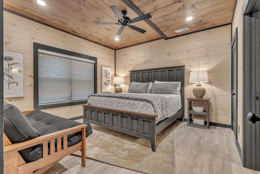 Smith Creek Resort Executive Cabin, 5 Bedrooms, Terrace, Mountain View (Private RoofTop Lounge) 7