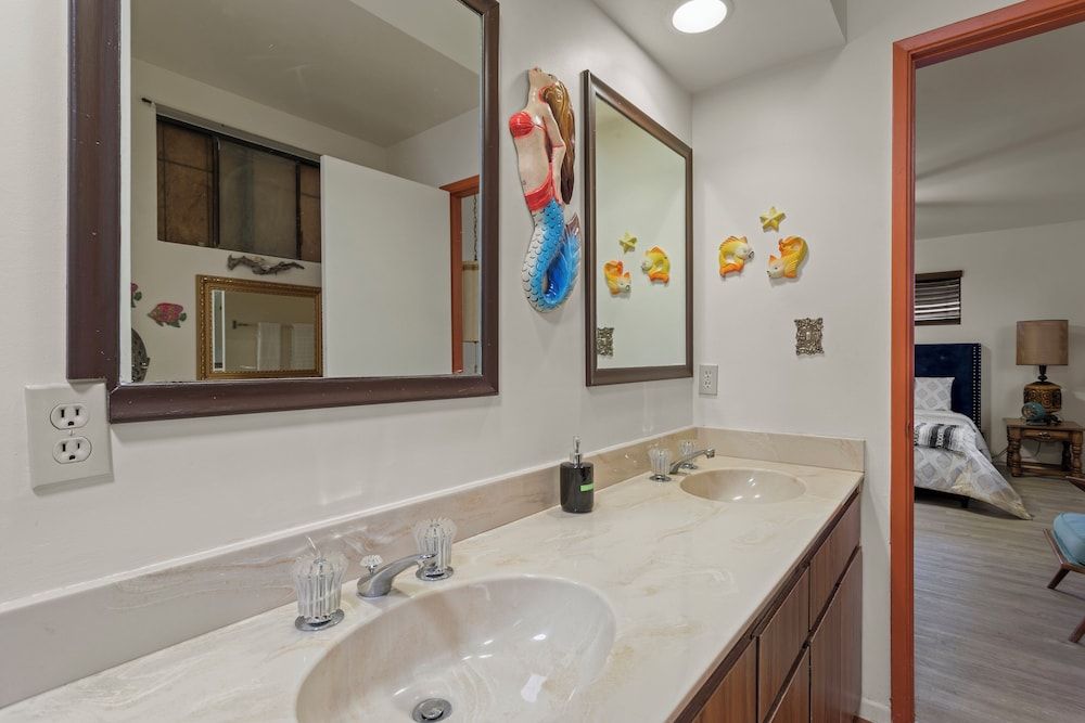 The Rosemary House Joshua Tree House, 3 Bedrooms, Private Pool, Mountain View 11