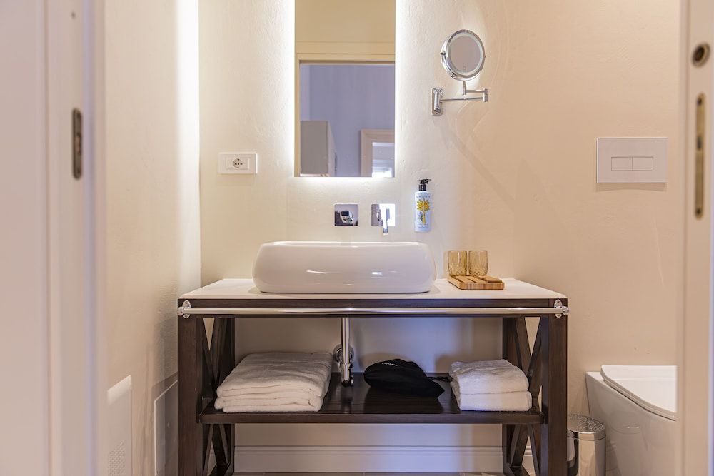 Costamante Suites & Spa Superior Suite, Sea View (Isole) 6