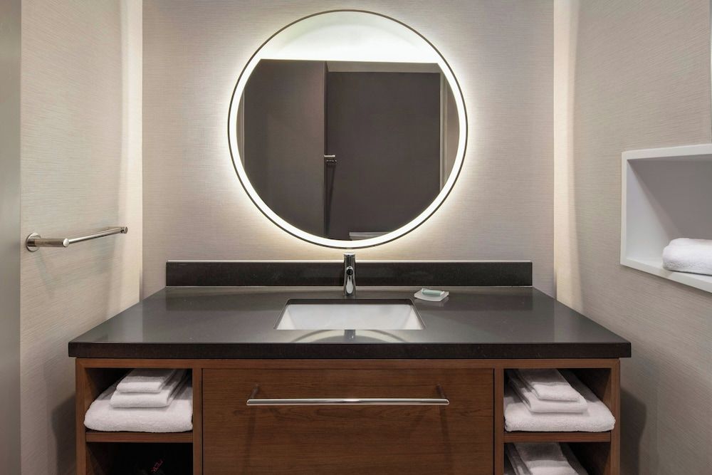 Courtyard By Marriott San Bernardino Loma Linda Suite, Multiple Beds (Hearing Accessible) 5