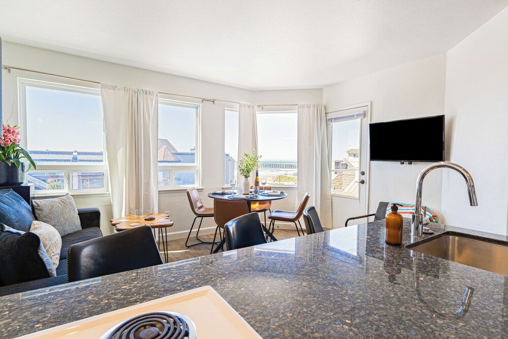 The Cayucan Bungalows by AvantStay Pet-Friendly Getaway Steps from Cayucos State Beach Apartment, 2 Bedrooms, Balcony 10