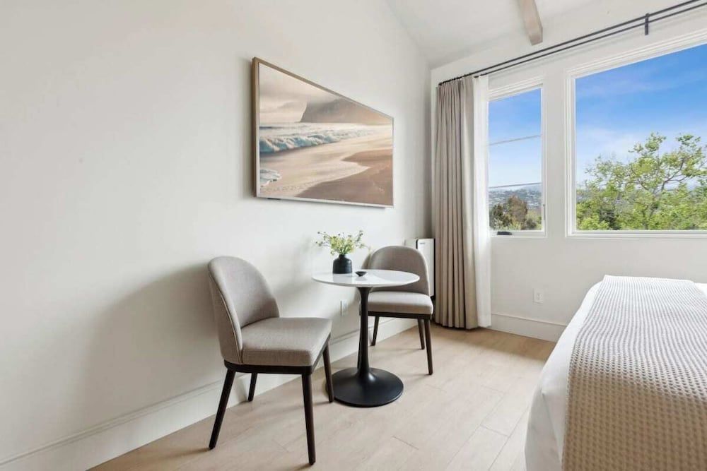 Casa Riviera Executive Studio, 1 King Bed, Kitchenette, Mountain View 17