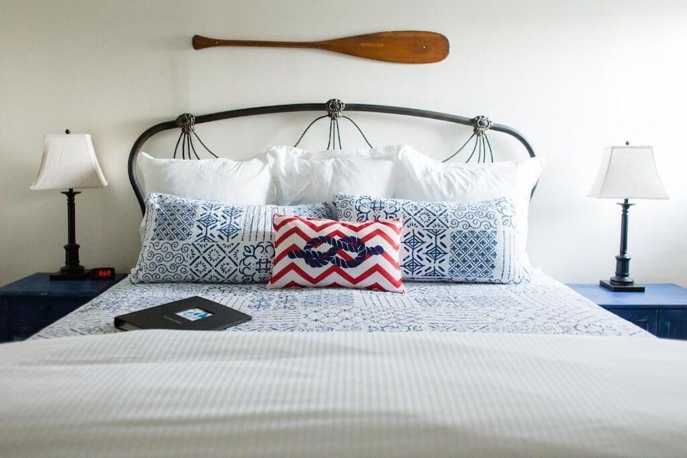 Comfort Room, 1 King Bed