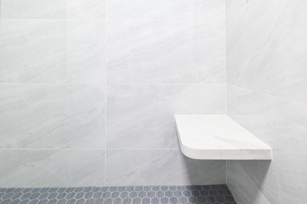 Waikiki Banyan Condo w/ King Bed & Parking, Near Beach Comfort Condo, 1 King Bed with Sofa bed, Balcony (0112) 12