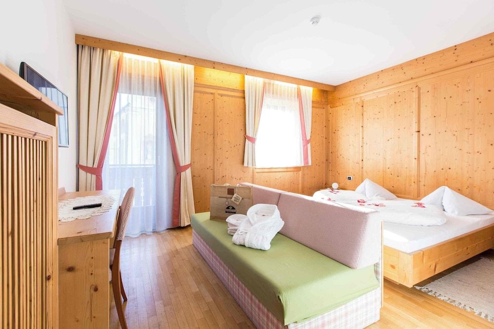 Superior Triple Room, Balcony