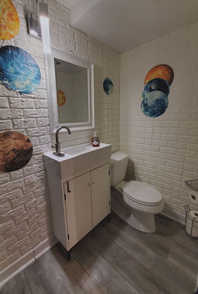 Kernersville Hot Tub Pool Arcade Gym Wifi Coffee Signature Studio 2