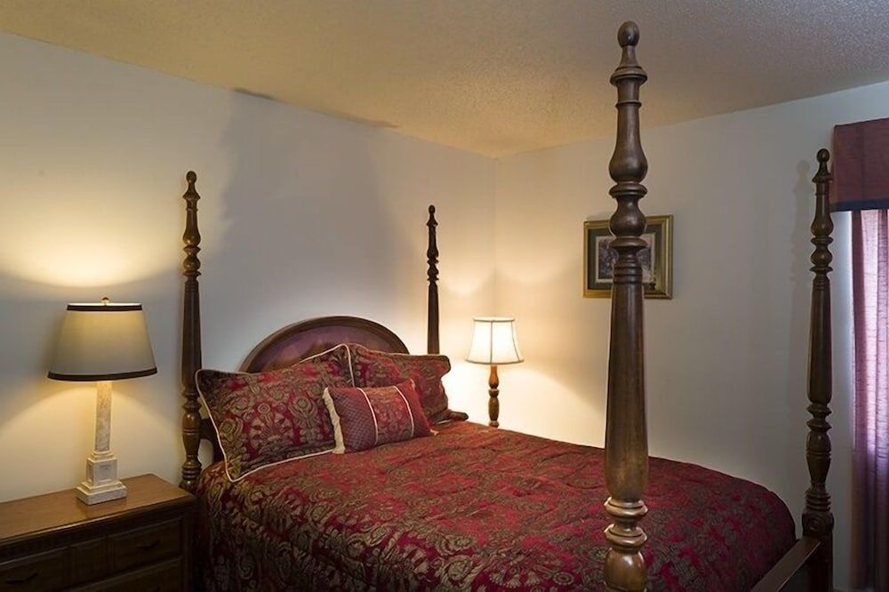 Condo, 3 Bedrooms