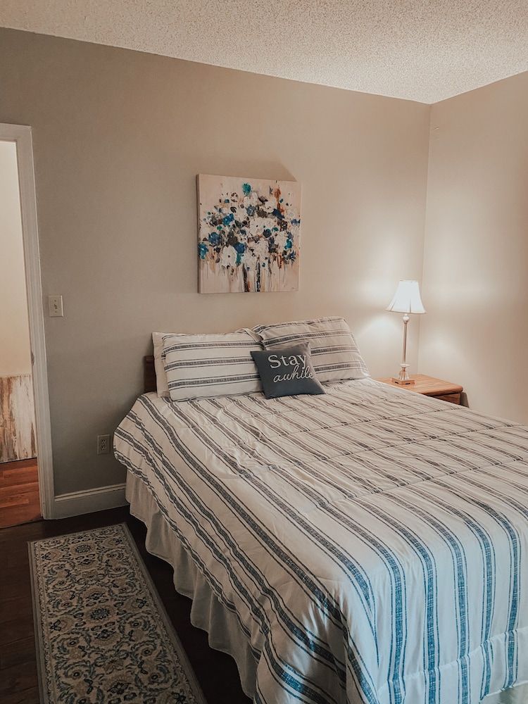 Condo, 2 Bedrooms