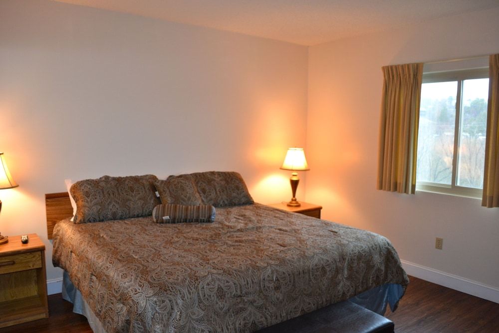 Condo, 2 Bedrooms