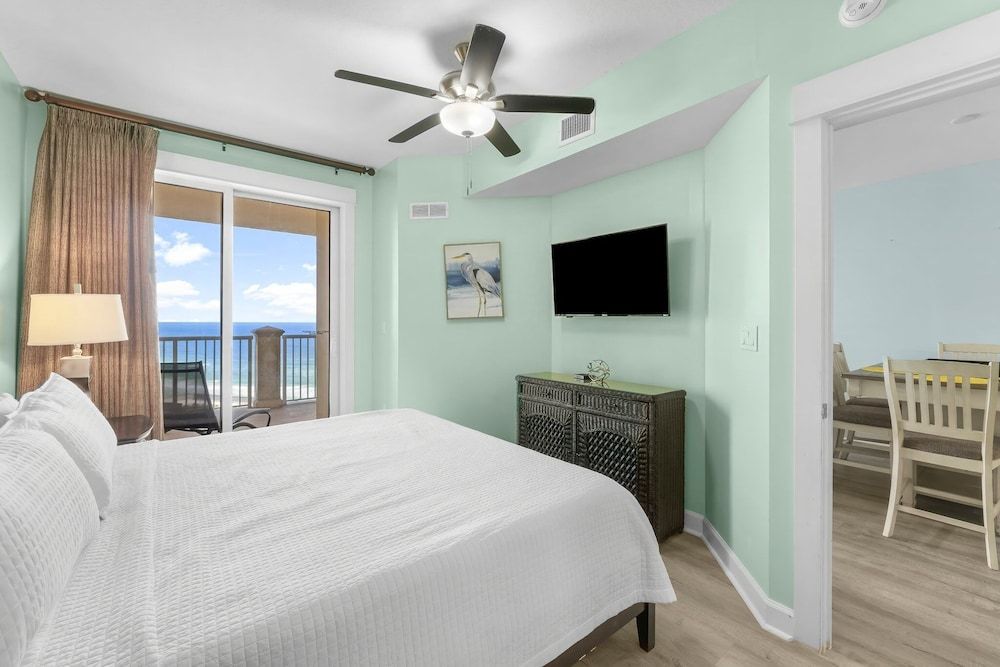 Condo, 2 Bedrooms