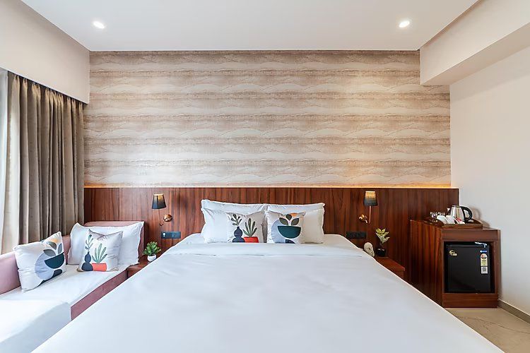 Suite with Mountain View