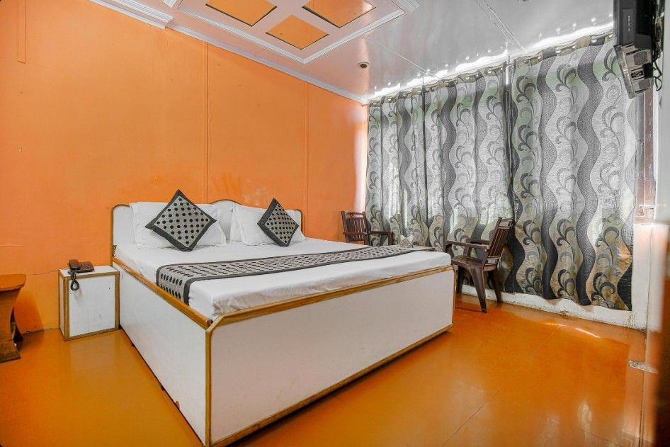 Hotel Himachal Deluxe Room 3