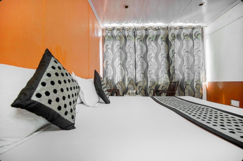 Hotel Himachal Deluxe Room 7